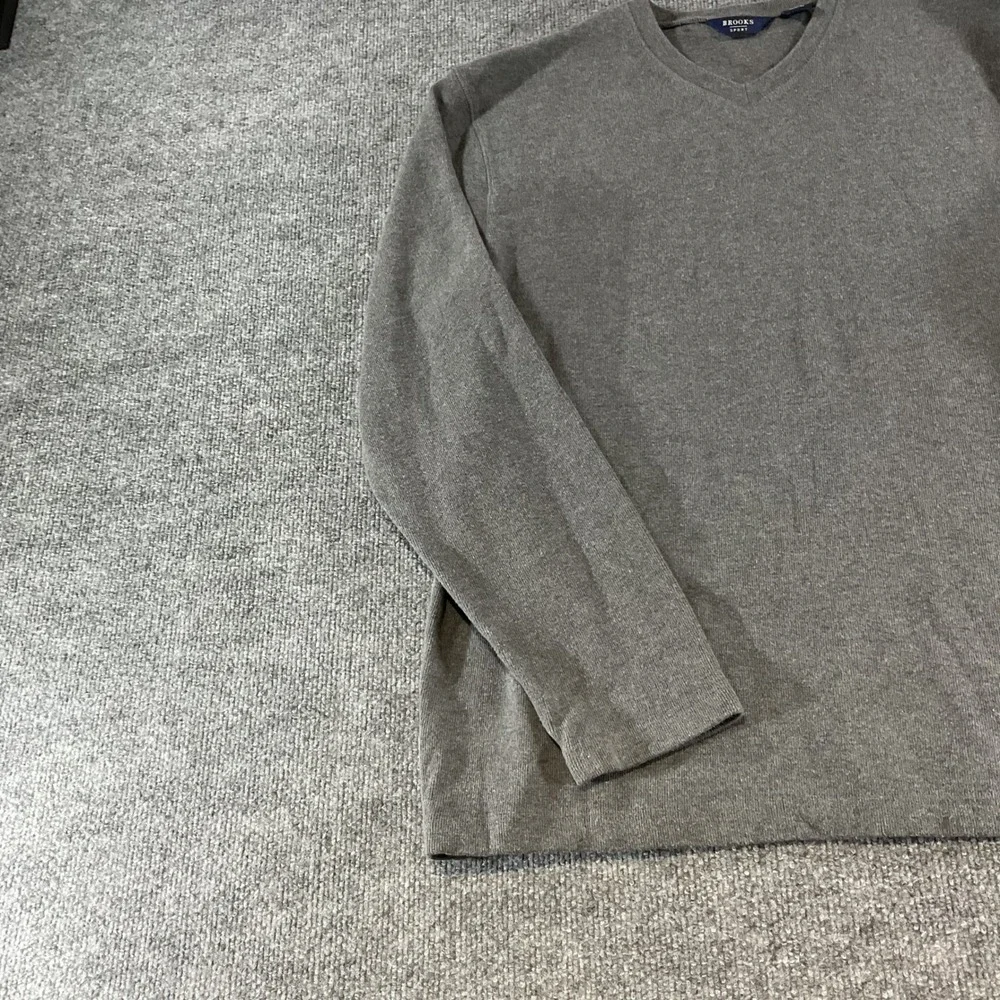 Brooks Brothers Sport Mens V Neck Sweater Gray Pullover Long Sleeve Size Large L